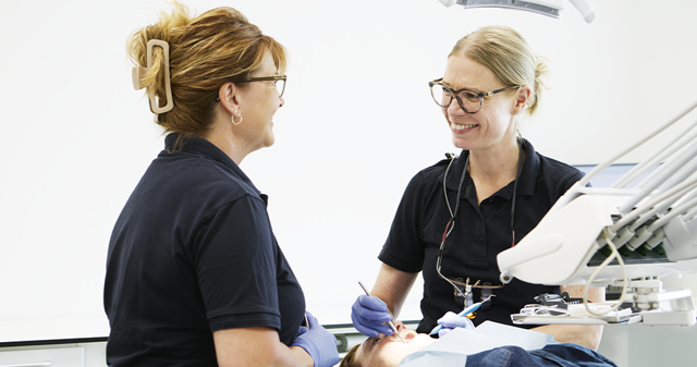 tandlæge og klinikassistent helsingør