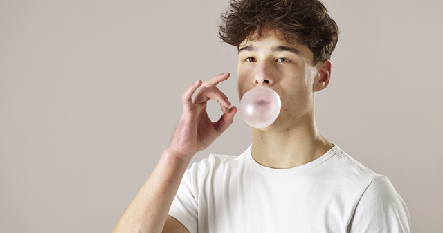 8 fødevarer, der kan give huller i tænderne!